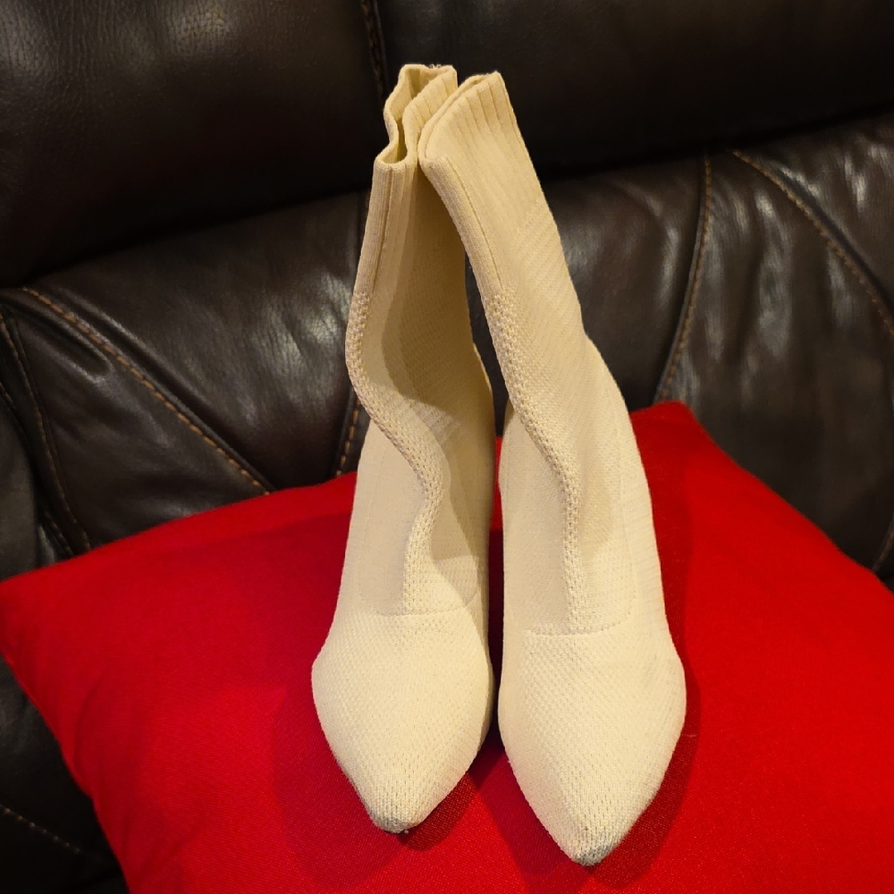 Elegant Cream Women's Ankle Boots